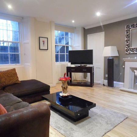 West End -Stunning, 2 Bedroom, Main Door Flat With Private Parking 글라스고 외부 사진