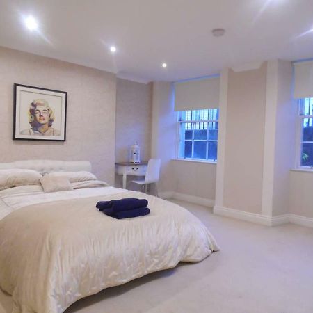 West End -Stunning, 2 Bedroom, Main Door Flat With Private Parking 글라스고 외부 사진